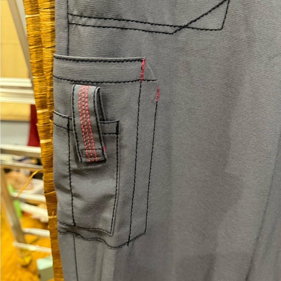 Carhartt Scrub Suit, Size S,XS - Picture 9 of 13